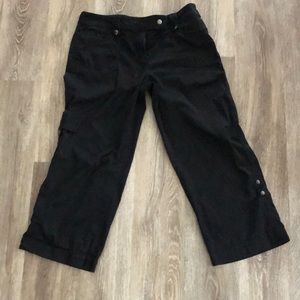 White House Black Market cargo style capris